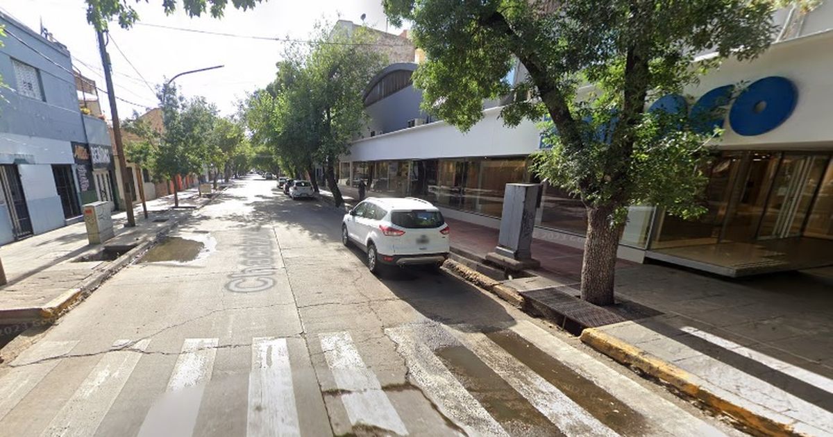 Ciudad roban una camioneta con un niño adentro