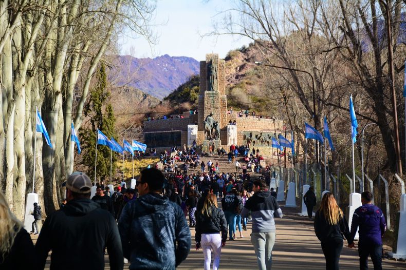 El Manzano Hist Rico Fue El Lugar Elegido Por Los Turistas