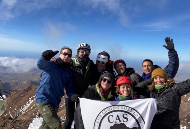 Exitosa Expedici N Hizo Cumbre En El Cerro El Nevado