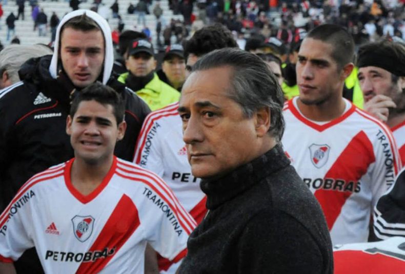 Se Cumplen A Os Del Hist Rico Descenso De River Los Mejores Memes Y