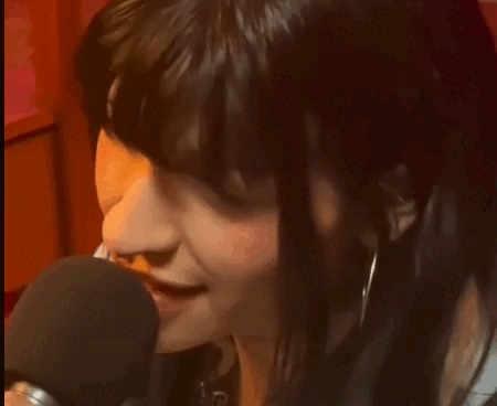 Cazzu resurge tras ruptura con Christian Nodal: la cantante reapareció en televisión.