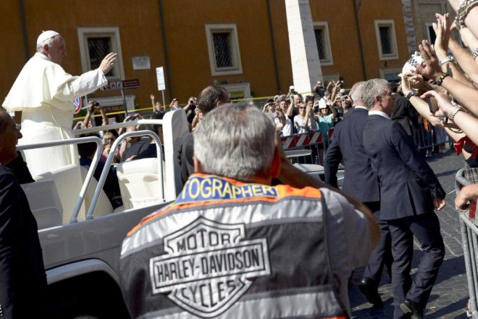 El Papa da la bendición a las Harley