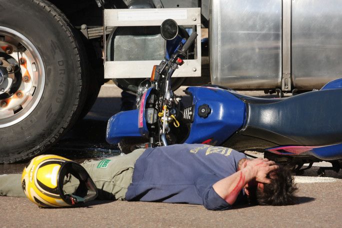 simulacro incendio, camión combustible, contaminante, accidente, traje especial, bomberos, fuego, catastrofe