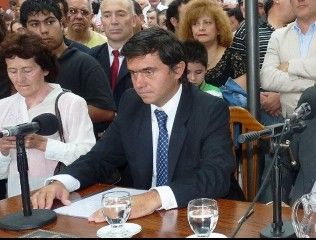 López Puelles asume 4 resize