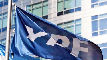 Corre el tiempo para que el Gobierno argentino se oponga a la pretensión de Burford de quedarse con el control de YPF.&nbsp;