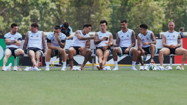 Argentina busca sumar tres puntos más en el exigente Mundial 2026.