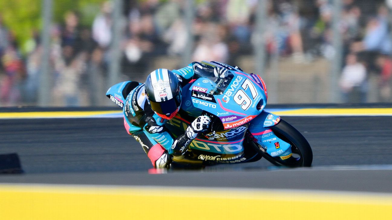 Marco Morelli volvió a sumar fuerte en el Moto3, remontó posiciones en Balaton Park y escaló hasta el tercer puesto del campeonato mundial. &nbsp;