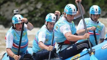argentina  consiguio dos podios en el mundial de rafting en bosnia