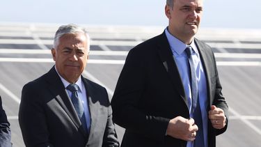 Manuel Adorni visitó Mendoza en un clima tenso con el oficialismo provincial.