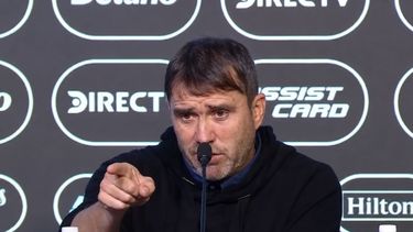 Coudet salió con los tapones de punta tras el partido de River: Soy respetuoso, pero no boludo