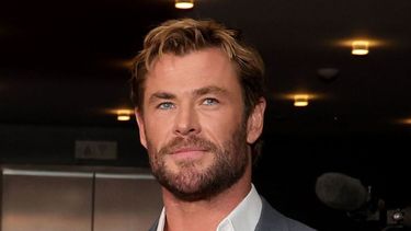 Chris Hemsworth deslumbra en la mejor película de acción actual en Netflix.