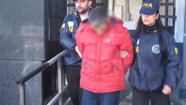 Los sujetos fueron deportados tras ser condenados por graves delitos