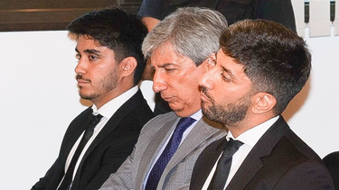 Complicado. Walter Bento, a horas de saber cuántos años de cárcel recibirá. Complicado. Walter Bento, a horas de saber cuántos años de cárcel recibirá.