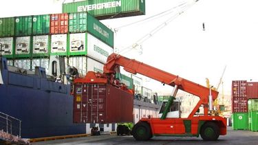 Exportadores anticipan que la escasez de dólares se va a profundizar