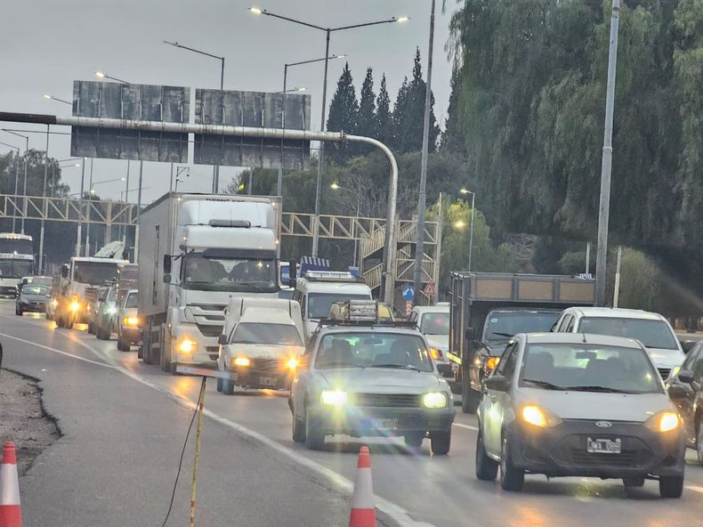 Complicaciones en el tránsito en la mañana de este viernes.&nbsp;