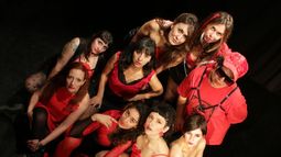 Latidos se despide con teatro, música y una intervención urbana