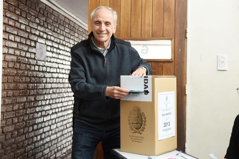 Elecciones 2023: San Martín reeligió al radicalismo y Raúl Rufeil sigue al frente de la comuna Elecciones 2023: San Martín reeligió al radicalismo y Raúl Rufeil sigue al frente de la comuna
