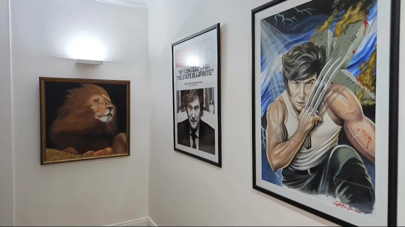 Javier Milei personificado como Wolverine en una pintura.