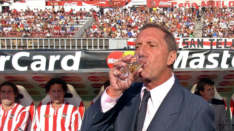 Efemérides: Carlos Salvador Bilardo nació un 16 de marzo.