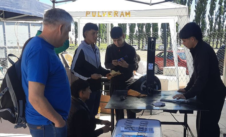 Alumnos de escuela técnicas en Malargüe.