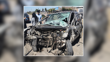 La camioneta sufrió severos daños materiales producto del siniestro. La camioneta sufrió severos daños materiales producto del siniestro.