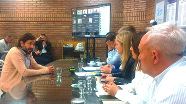 Daniel Rubiales, tesorero del CAM, brindó su experiencia positiva en materia de minería y proyectos afines.