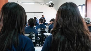 Nuevas amenazas en escuelas de Mendoza obligan a suspender actividades estudiantiles. Nuevas amenazas en escuelas de Mendoza obligan a suspender actividades estudiantiles.