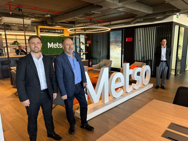 El director de Minería, Jerónimo Shantal, mantuvo un encuentro de trabajo en la empresa Metso en Chile.