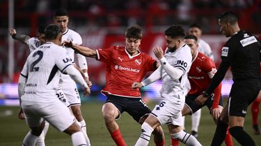en vivo: la lepra cambia el chip y defiende la punta de la anual ante independiente en vivo: la lepra cambia el chip y defiende la punta de la anual ante independiente