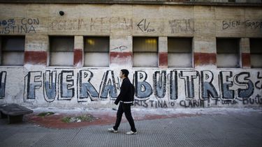 La deuda pública subió 5 puntos del PBI en seis meses