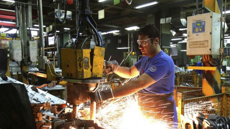 El empleo privado registrado cayó 1,5% interanual en marzo.