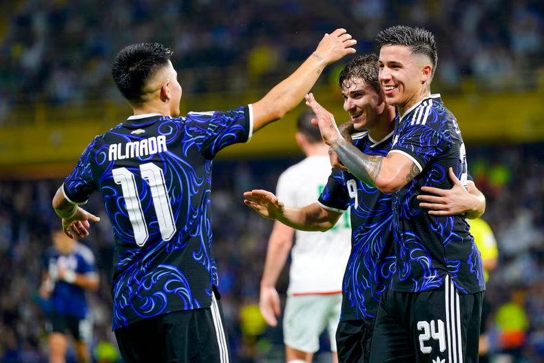 La Selección Argentina alternará entre camiseta titular y suplente durante la fase de grupos del Mundial 2026. &nbsp;