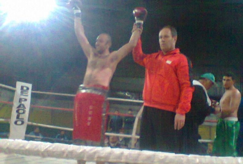 14  Marcos González le ganó por KTO al sanrafaelino Mario -Bebe- Adasme- Domingo 10-08-14