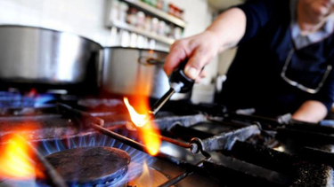 Tras intentar eliminar el subsidio de Zona Fría, el gobierno recibirá un préstamo para optimizarlo Tras intentar eliminar el subsidio de Zona Fría, el gobierno recibirá un préstamo para optimizarlo