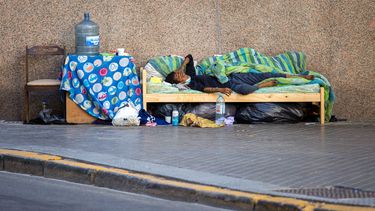 Una familia requiere en Mendoza 471 mil pesos para no ser indigente. Una familia requiere en Mendoza 471 mil pesos para no ser indigente.