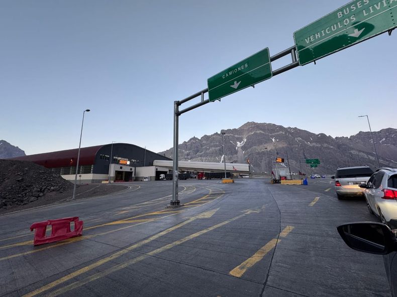 Paso Los Libertadores hoy: estado, horario y demoras para este viernes 13 de febrero