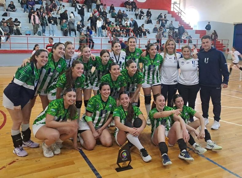 Tres representantes de Amebal compiten en el Nacional A de Clubes Adultos de handball, que se desarrolla en Córdoba.