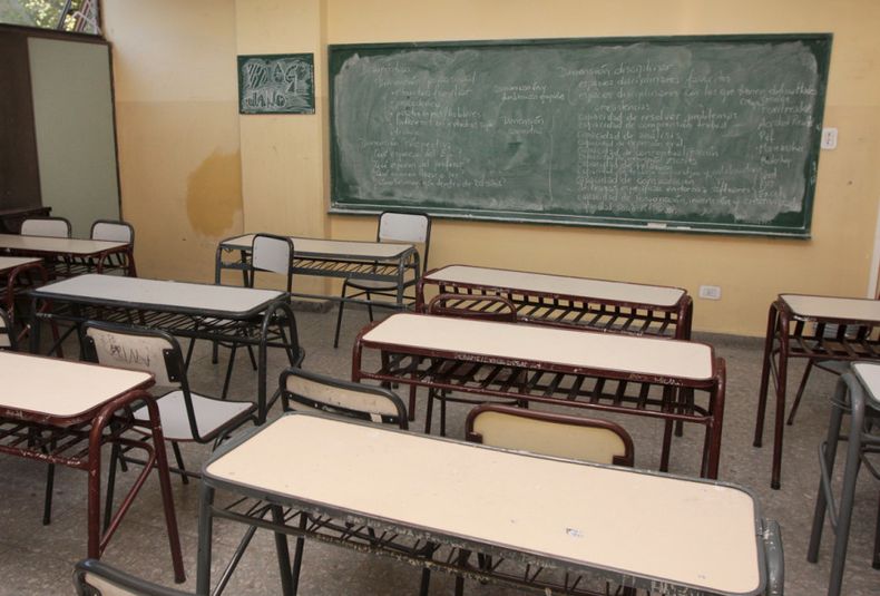 Paro en Mendoza: los docentes asistieron a las escuelas pero los alumnos no.