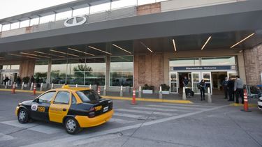 Cómo afecta en la provincia de Mendoza la huelga de controladores aéreos.
