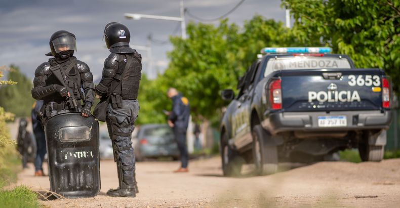Operativo policial en San Martín terminó con la detención de un hombre con frondoso prontuario