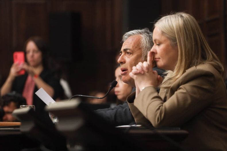 Alfredo Cornejo, brindó este viernes su séptimo discurso anual ante la Asamblea Legislativa.