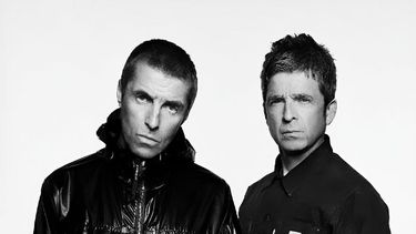 La banda británica Oasis realizará una gira de estadios a 30 años del lanzamiento de Definitely Maybe. Se habían separado en 2009.