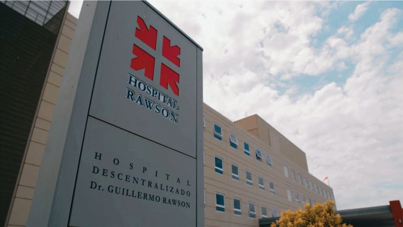 La hermanita menor del niño de 5 años permanece internada en el hospital de Rawson. 
