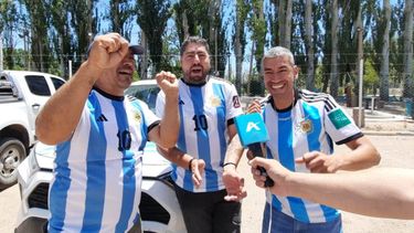 Chilenos viviendo la Final en Malargúe.