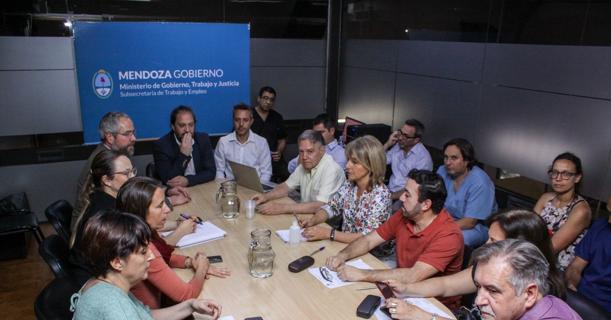 Ampros bajará a las bases la propuesta superadora que llevó el Gobierno