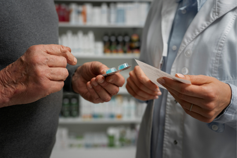 Descuentos del 10% en farmacias para jubilados.