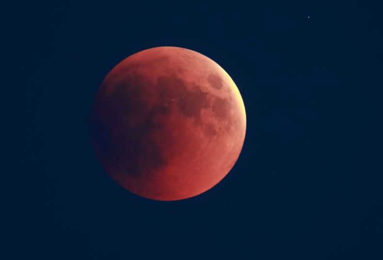 eclipse lunar