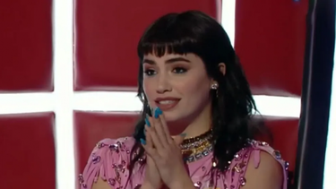 el baile sensual de lali esposito para quedarse con un participante de la voz argentina