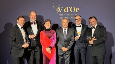 Mendoza promociona su vitivinicultura en París con una misión oficial y 72 bodegas Mendoza promociona su vitivinicultura en París con una misión oficial y 72 bodegas