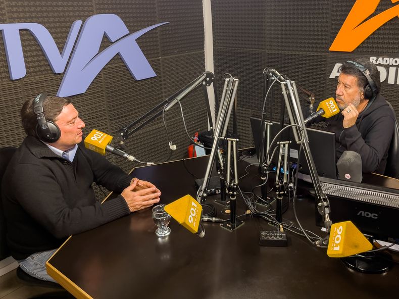 Omar Parisi en Radio Andina 90.1.